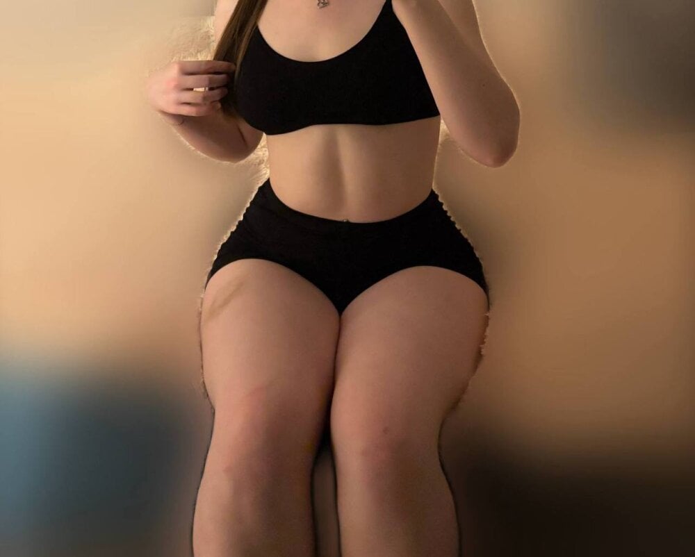 Model -Cherry69-