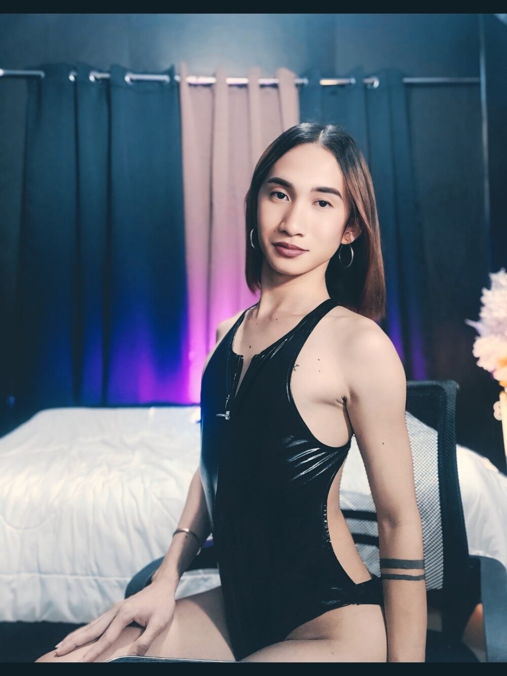 Model 8inchesMonsterCockX