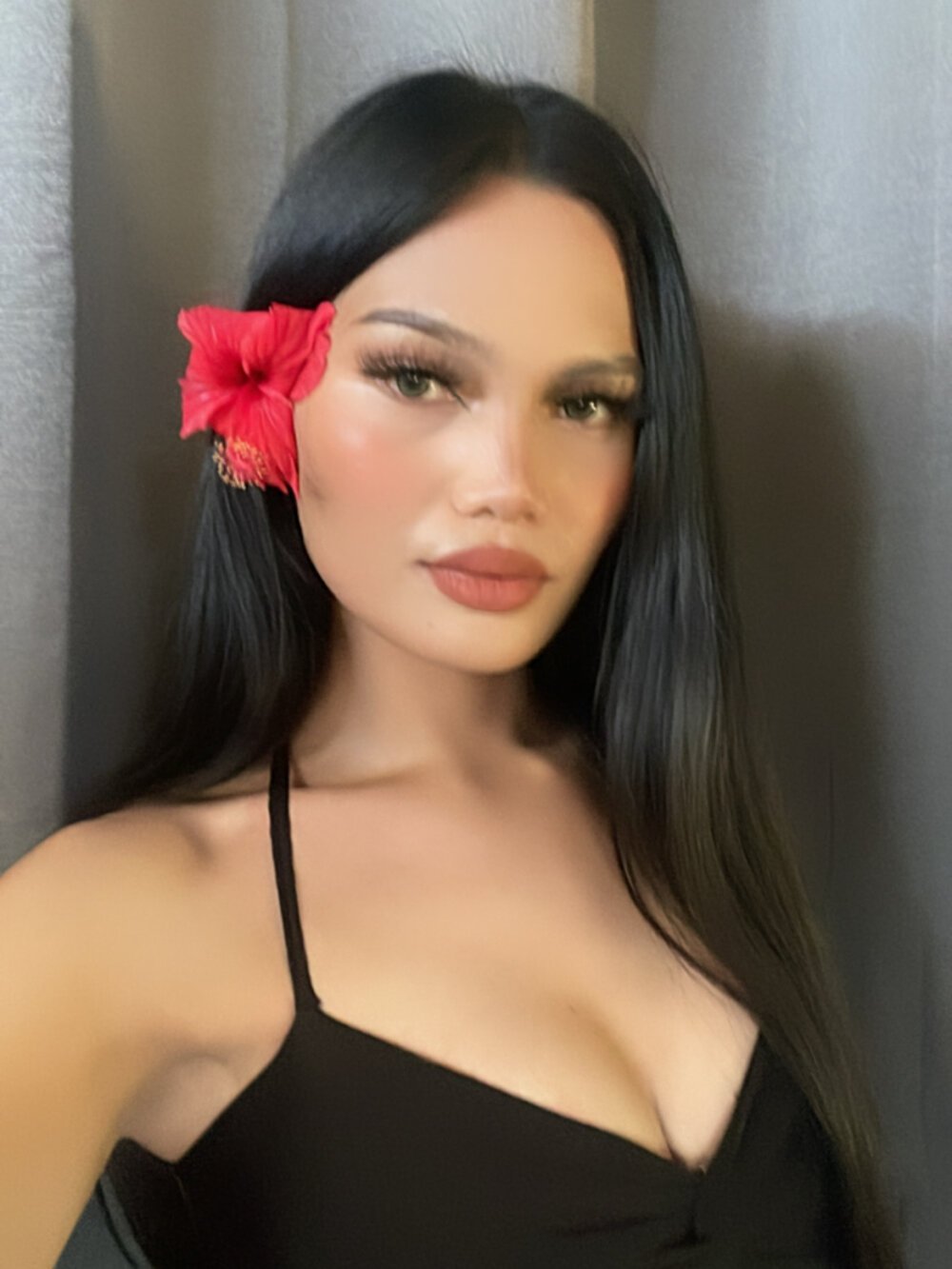 Model AlexandraYsabella