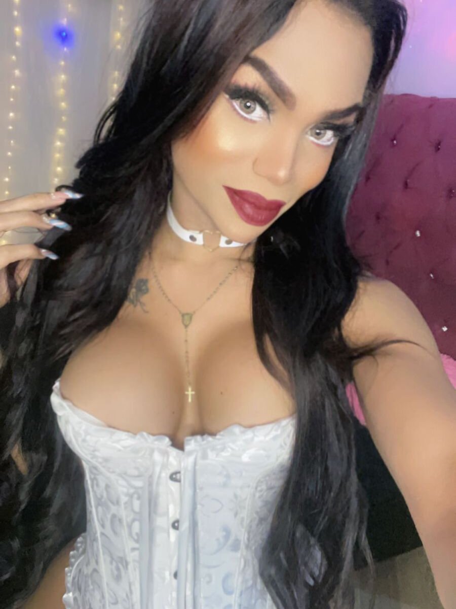 Alisha_Royal_Queen Profile