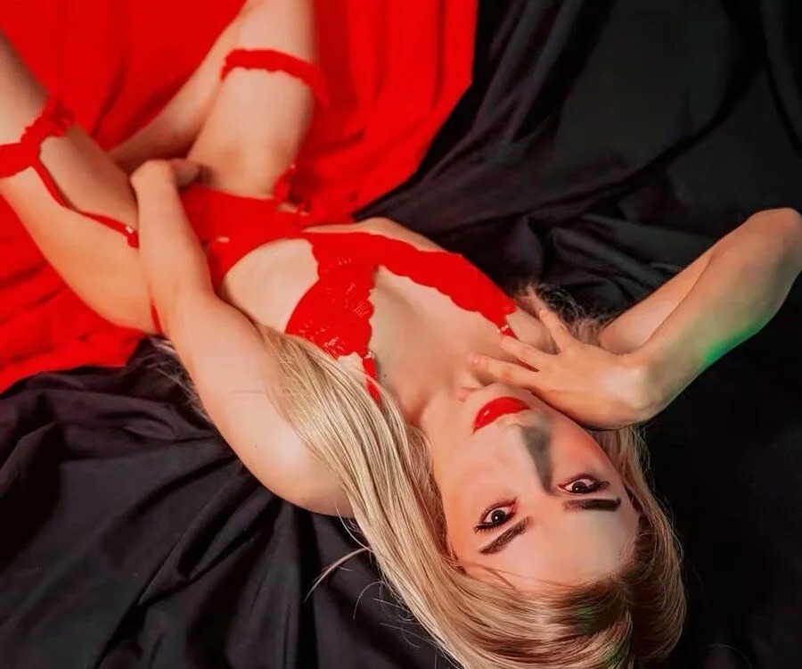 Model AlissonRose3