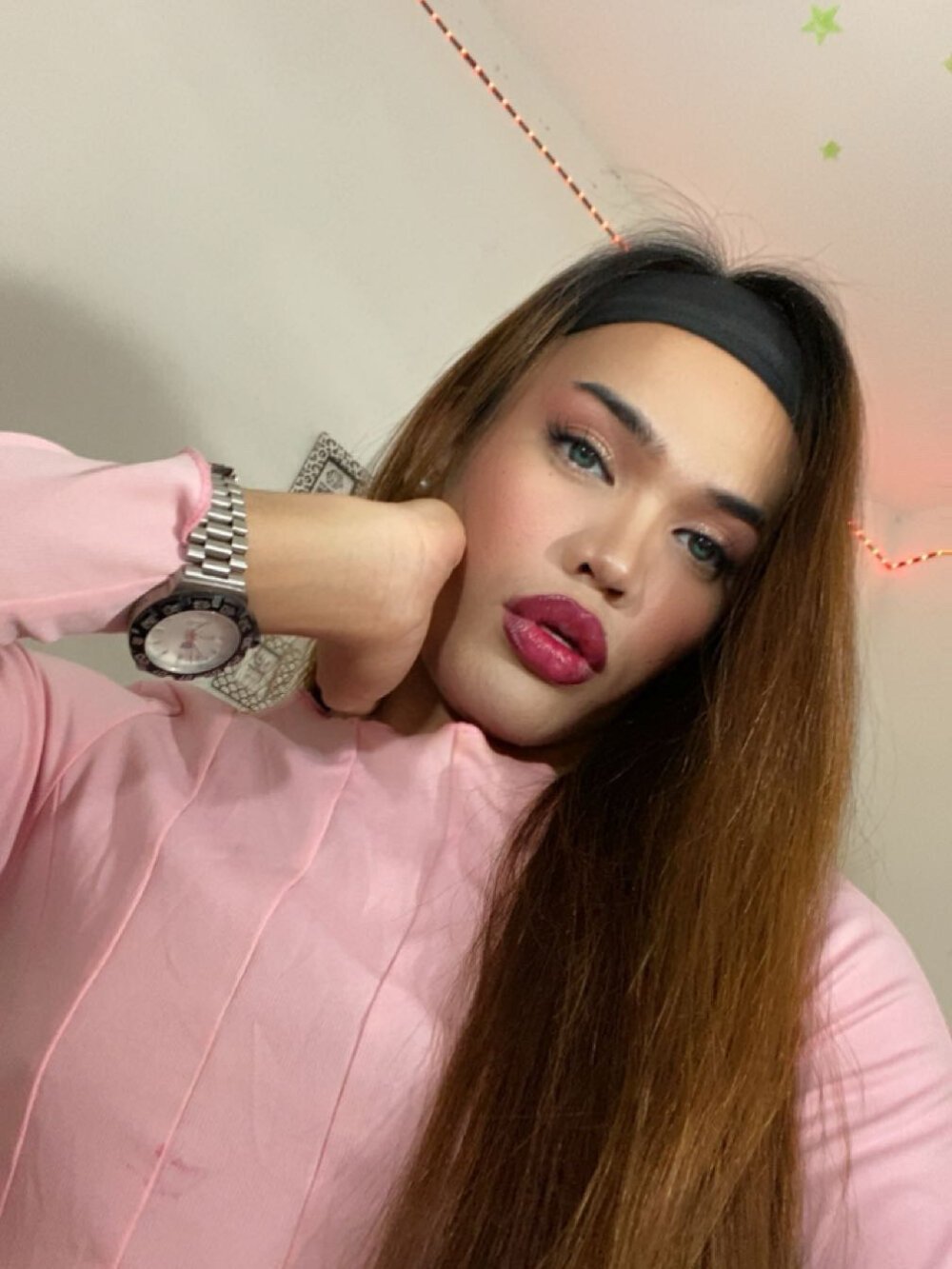 Model Almoghty_Maria