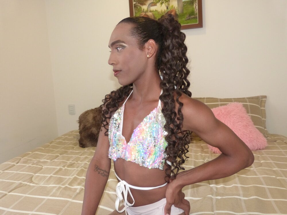Model Andrea_TsFox