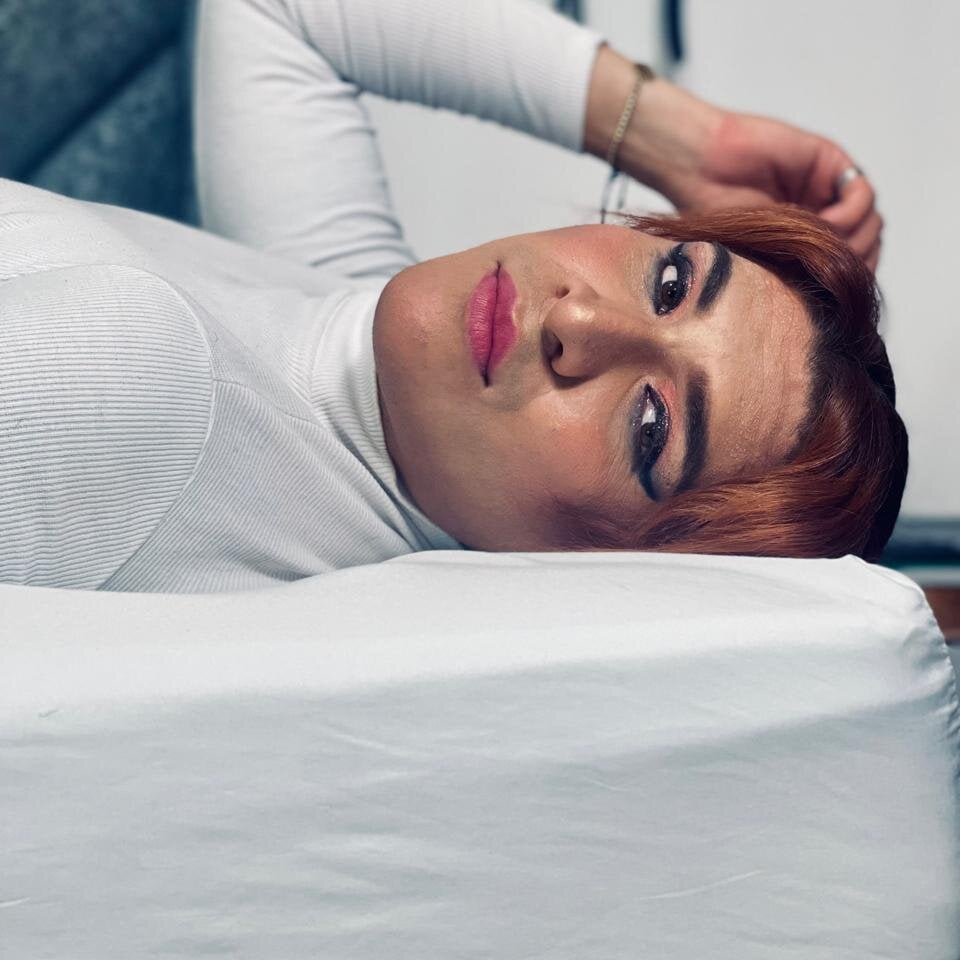 Model Antonellacooper2