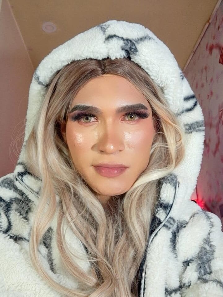 Model Bellastorme_22