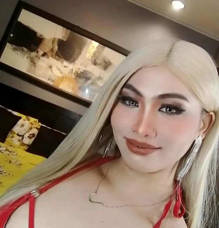 Model BigCockJhera