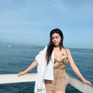 Bombshell_vanessa