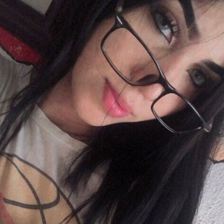 CamelyHott