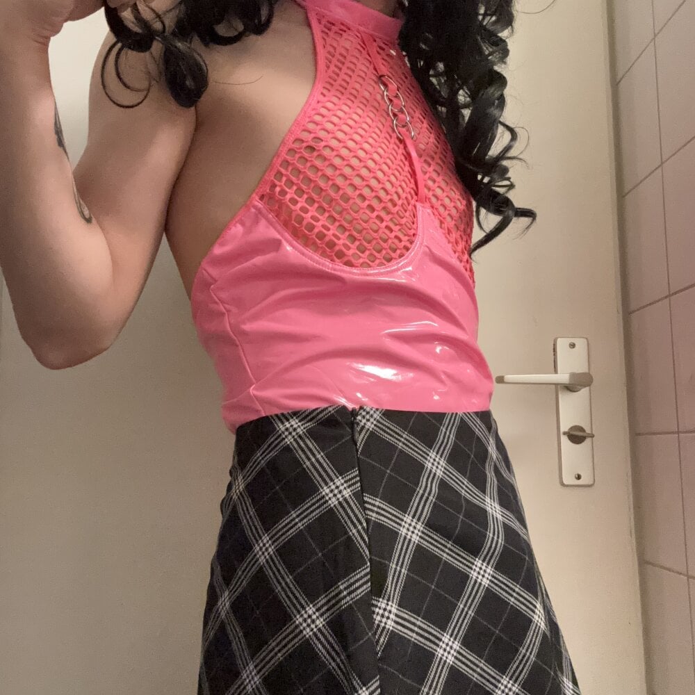 Model CammieTrans