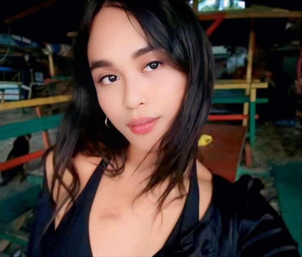 Model ChelseyBIGCOCK