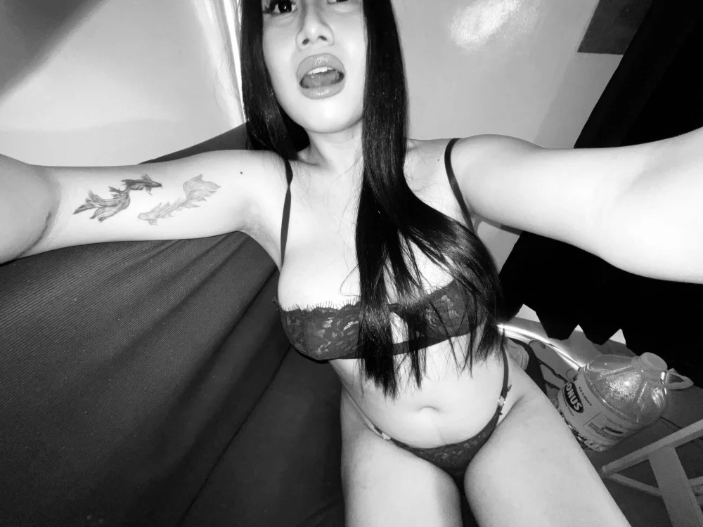 Model CumdesireIyahx