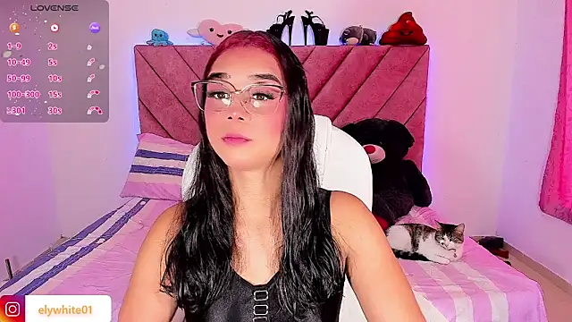 Model Elywhite1