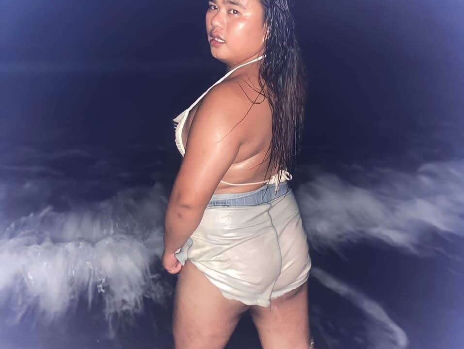 Model HeavenlyHugeCock