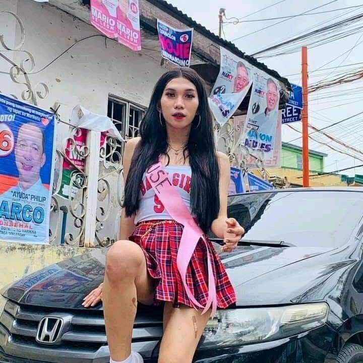 Model HotNathalie6900