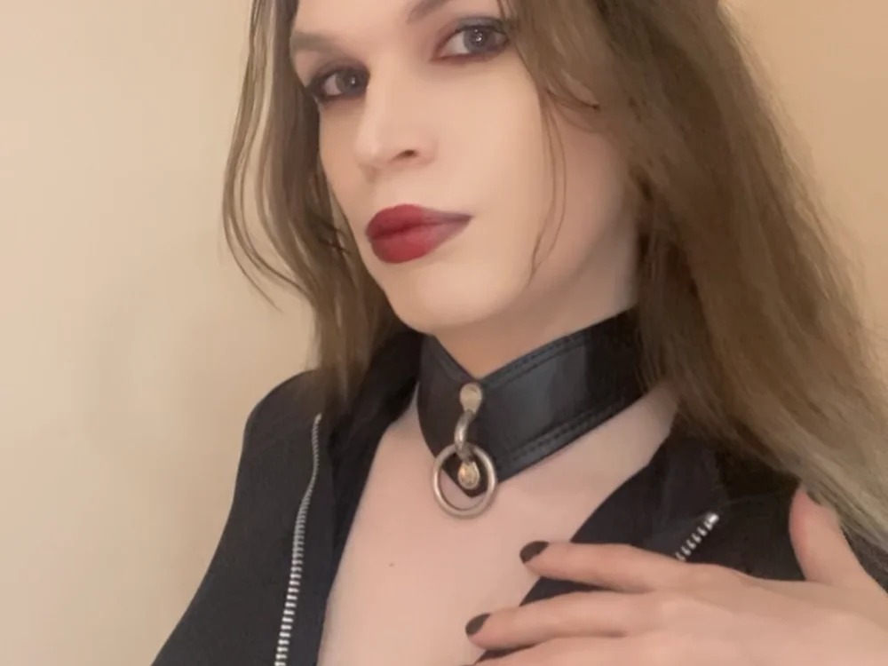 Model Kissykryssie