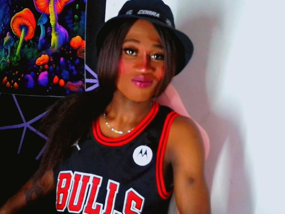 Model Kloe_cardashan