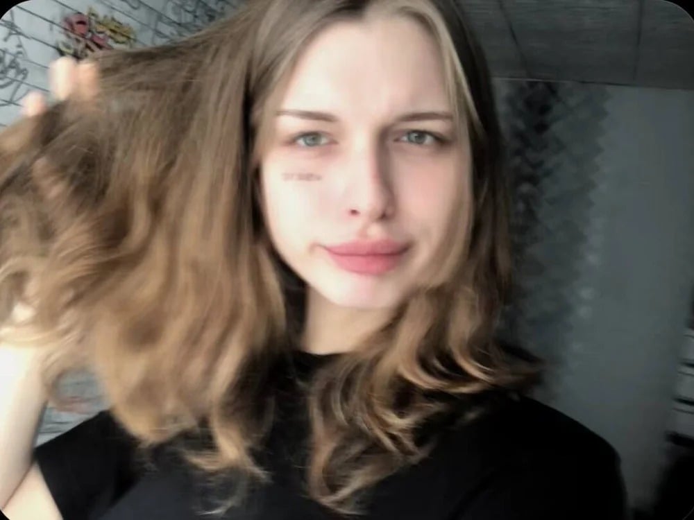 Model LouiseKane