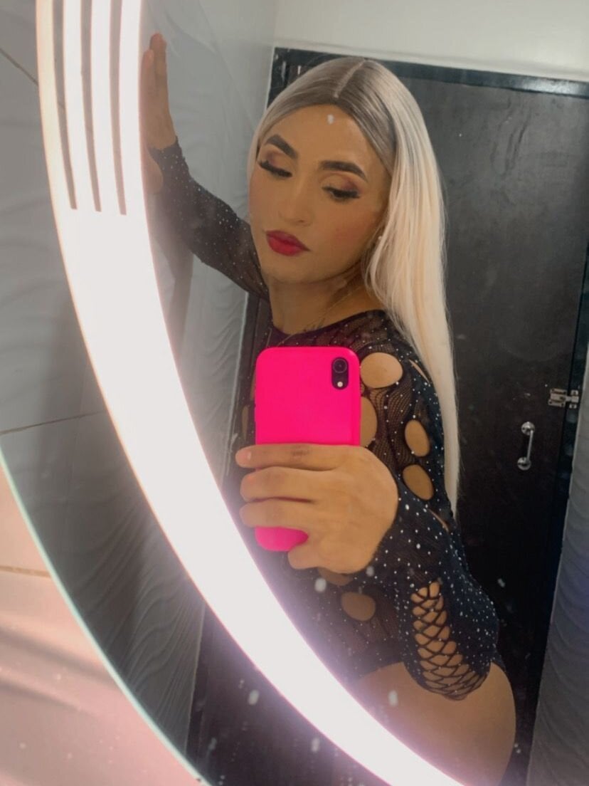 Model Natasha_clifford