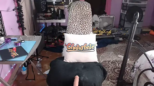 Model NikkiVonSixxx