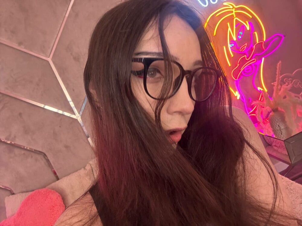 Model PixelShadee