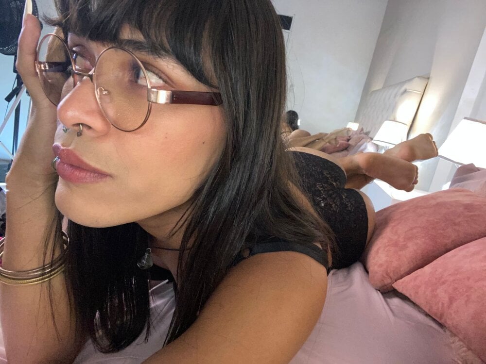 Model Pretty_Ivonny