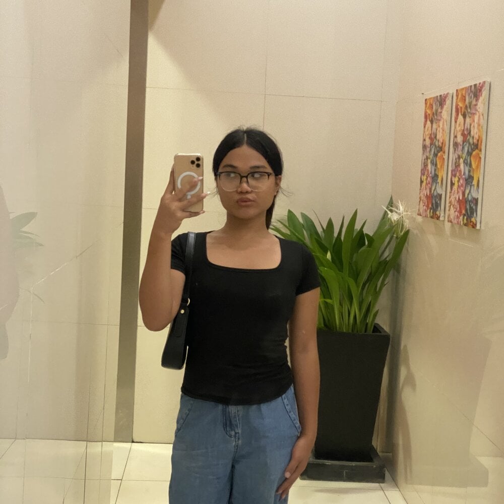 Model Provocative_Touch