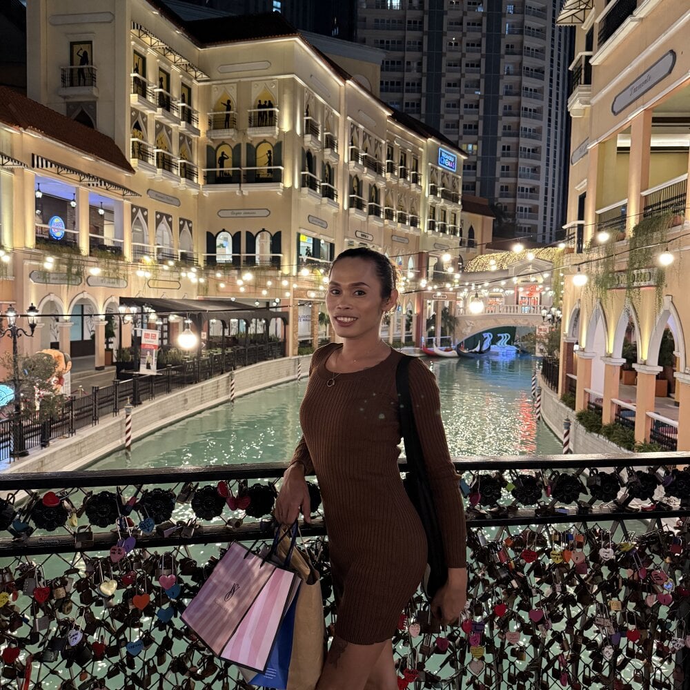 Model Queendollytsxx