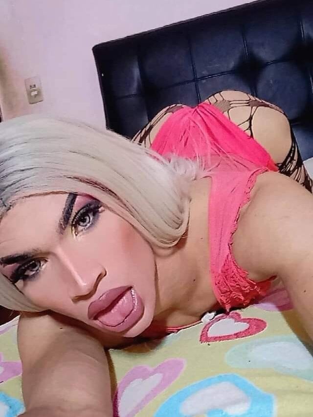 Roxi_Russo Profile