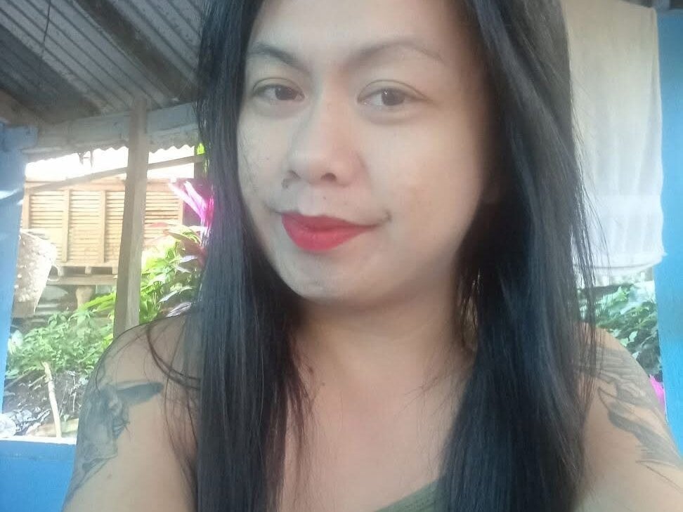 Model SEDUCTIVEhornyBIGcock