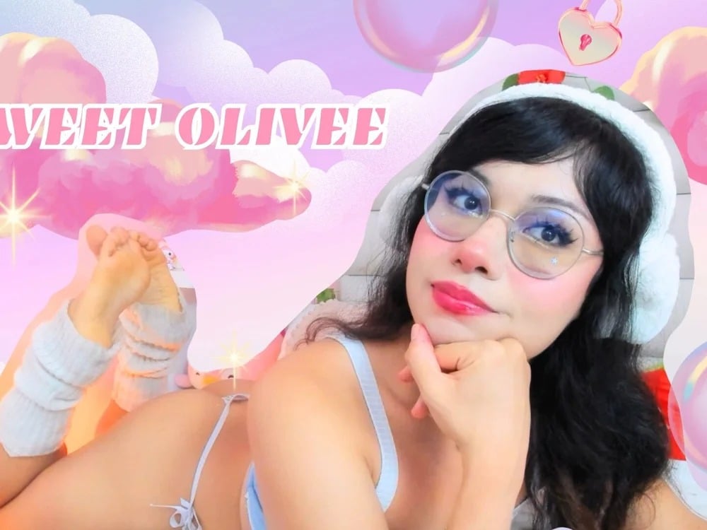 Model SweetOlivee
