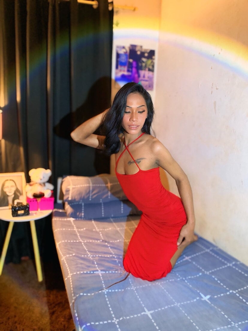Tarah_Ebony's Chat Model Tarah_Ebony