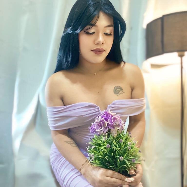 Model Tastefully_Yoursxx