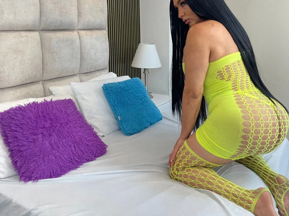 Model Taylor_Royal_