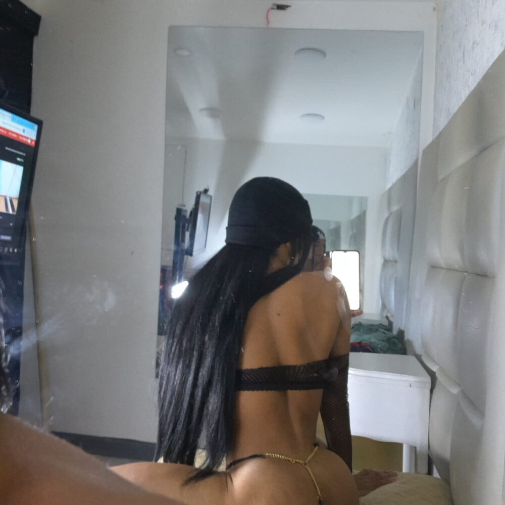 Model Winny_Barness