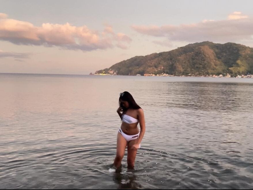 Model _prettyjawdropper_