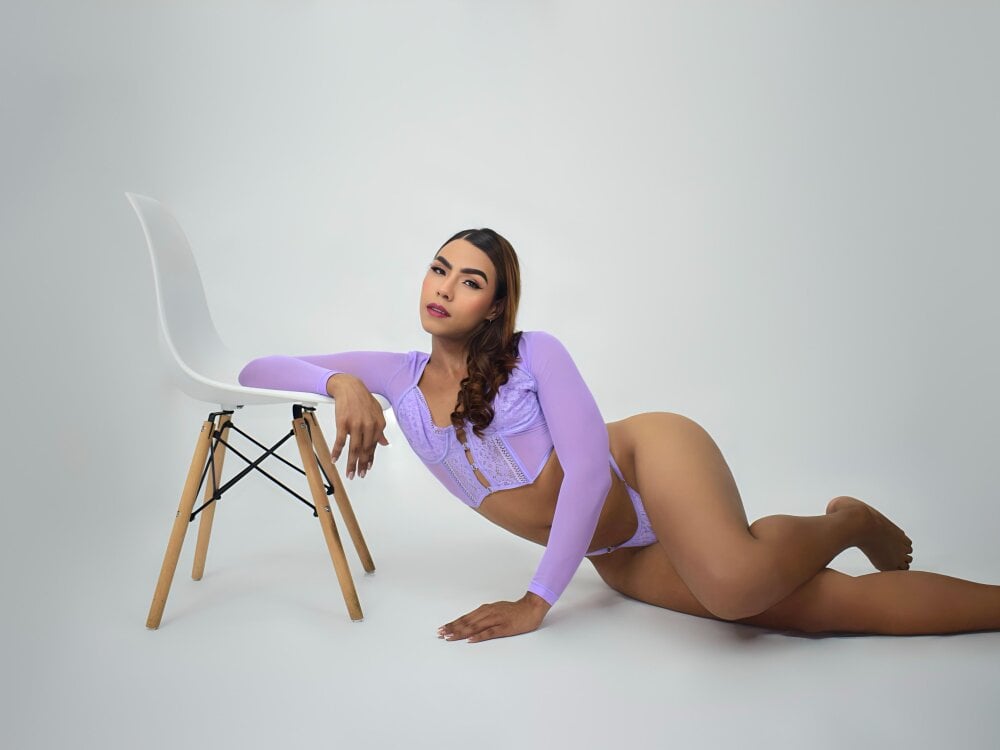 Model ass_naughty_20