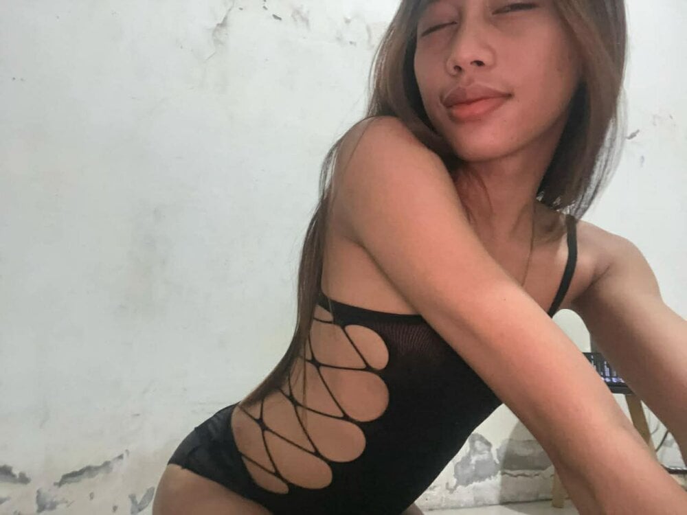 Model bigmeatcock_luna