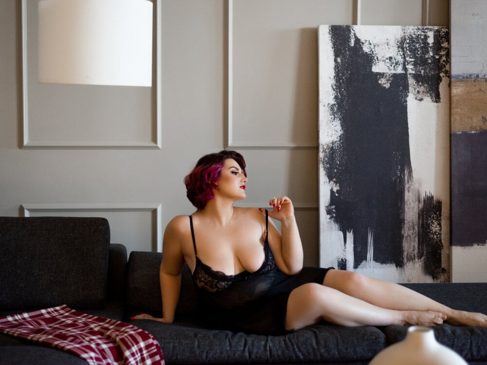 Model bigstud__monica