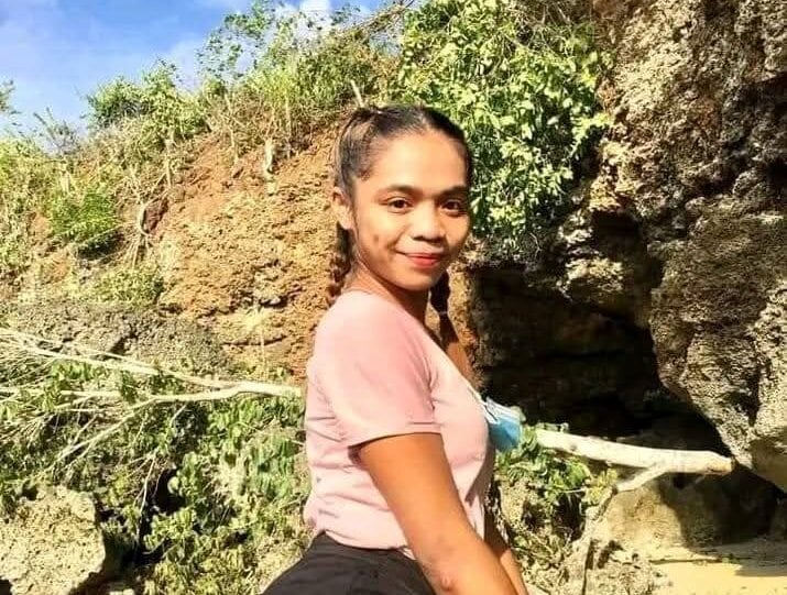 Model cristine_shopa
