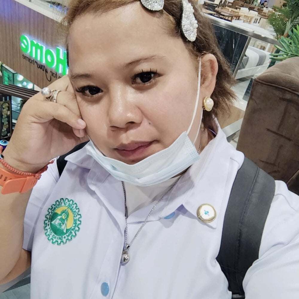 Model cumdumpsterwoman69