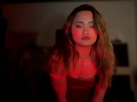 Model elleloveitall