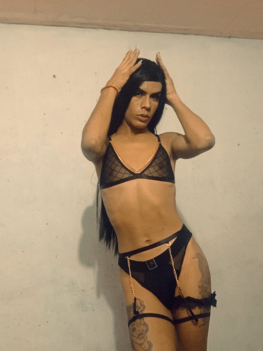 Model estefani_robles