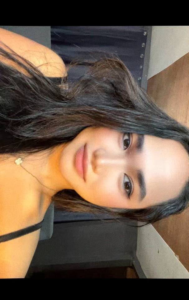 Model hugesignificant_69