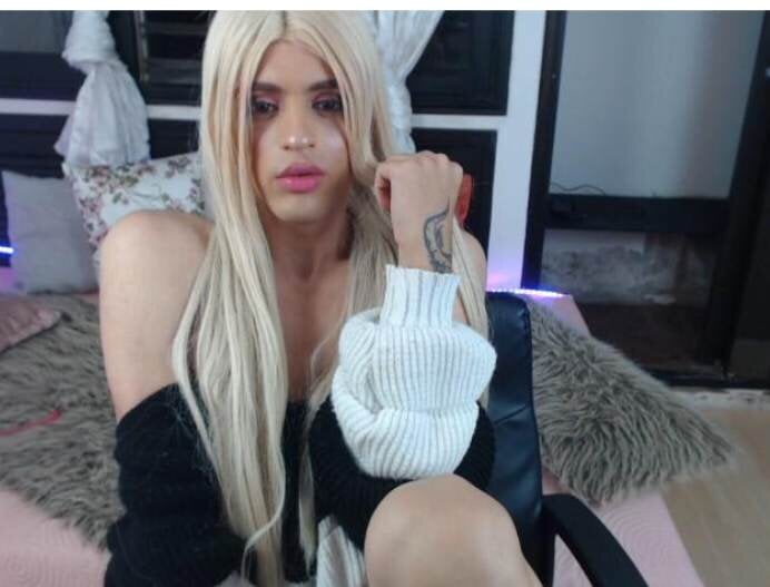 Model kylie_hornybitch
