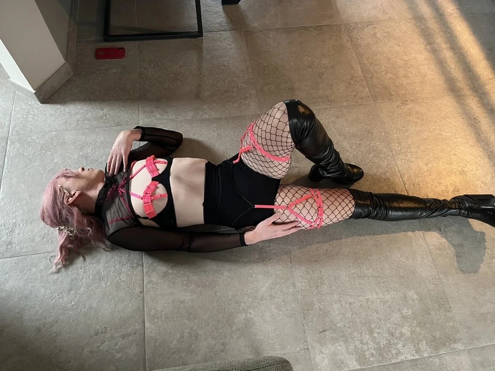 Model michelle310
