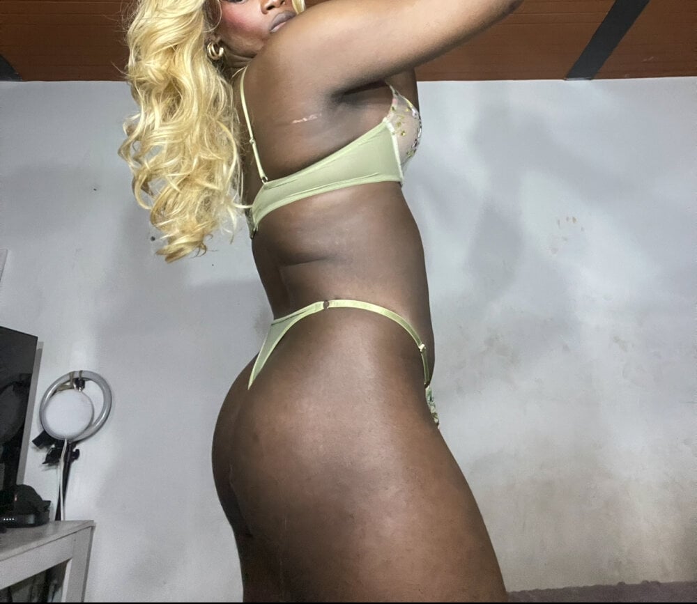 Model negra22xm