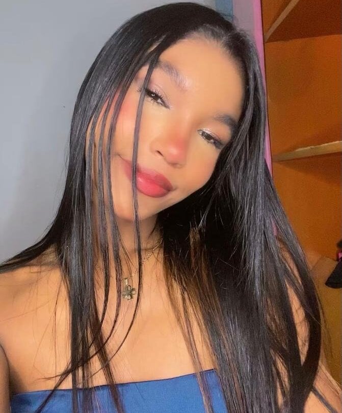 Model sweet_secret_hot