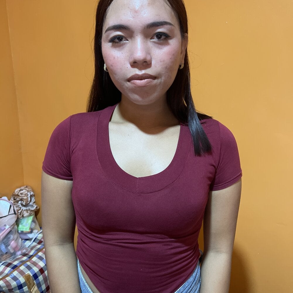 Model ur_lovelyjessy