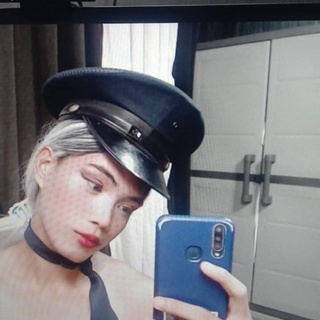 urs_zoey