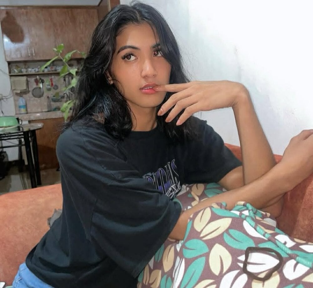 Model ursexykittykat_xx